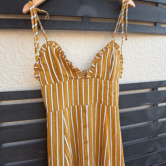 Fanco Button-Front Ruffle Trim Sundress w/Tie Straps in Mustard/White | Medium - Picture 3 of 8